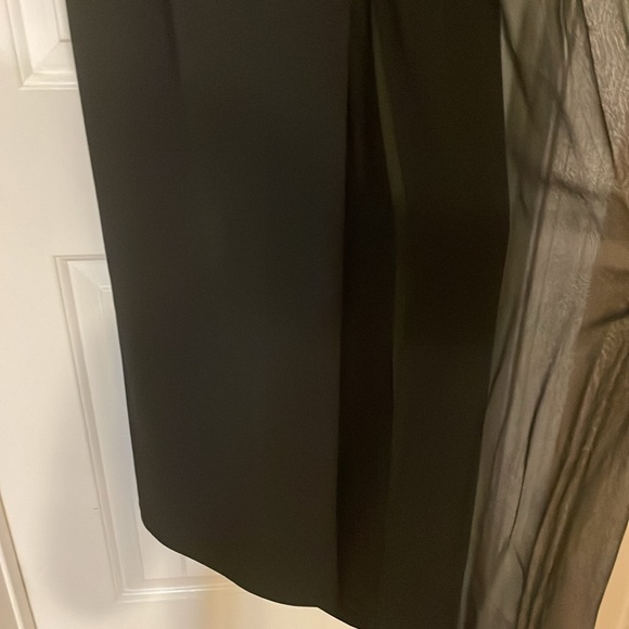 Formal 1 shoulder gown - Picture 3 of 5